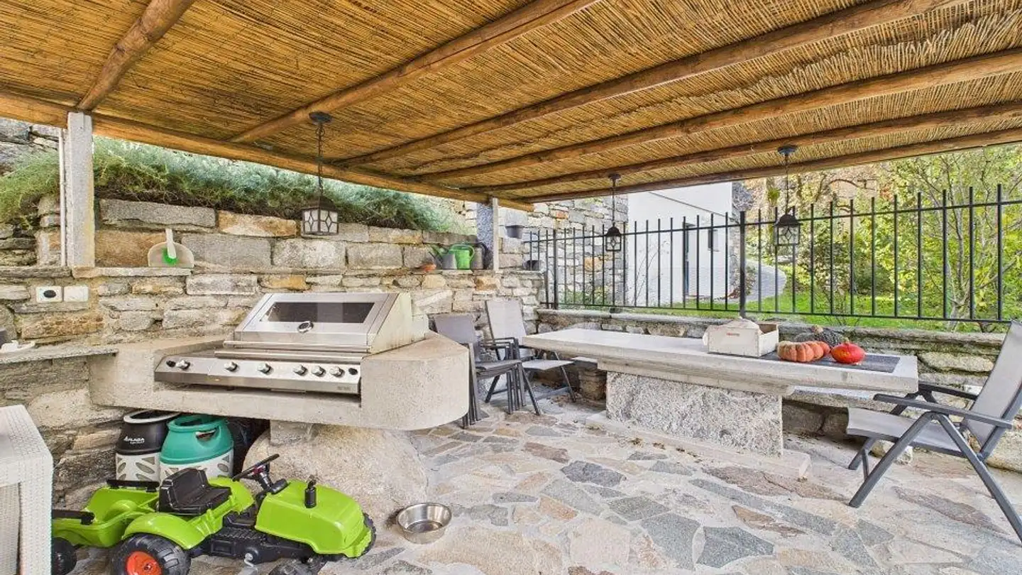 Furnished apartment for sale - 6524 Moleno