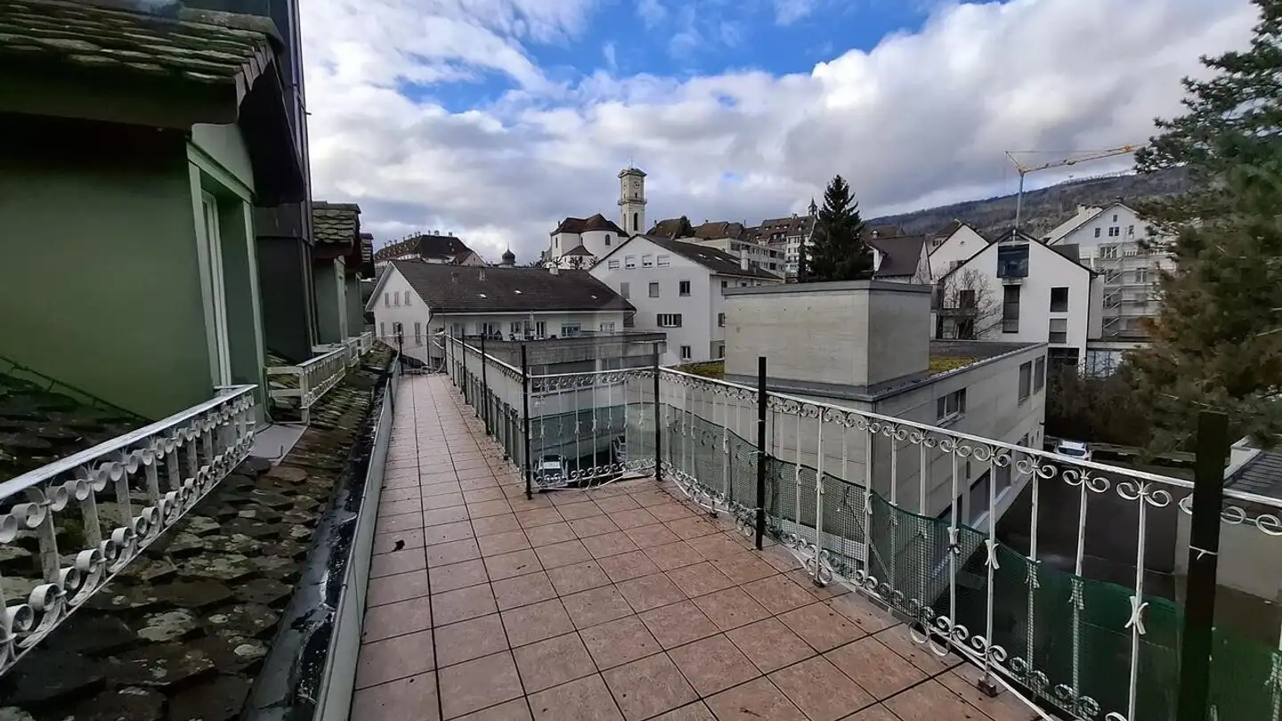 Mischgenutztes Gebäude kaufen - 2800 Delémont