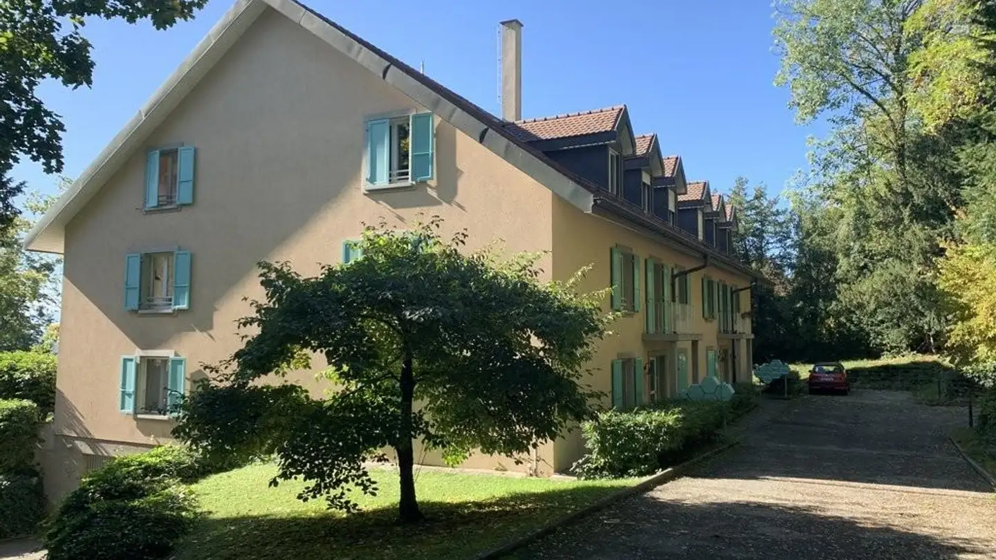 Outdoor parking space for rent - Route Du Village 29, 1112 Echichens