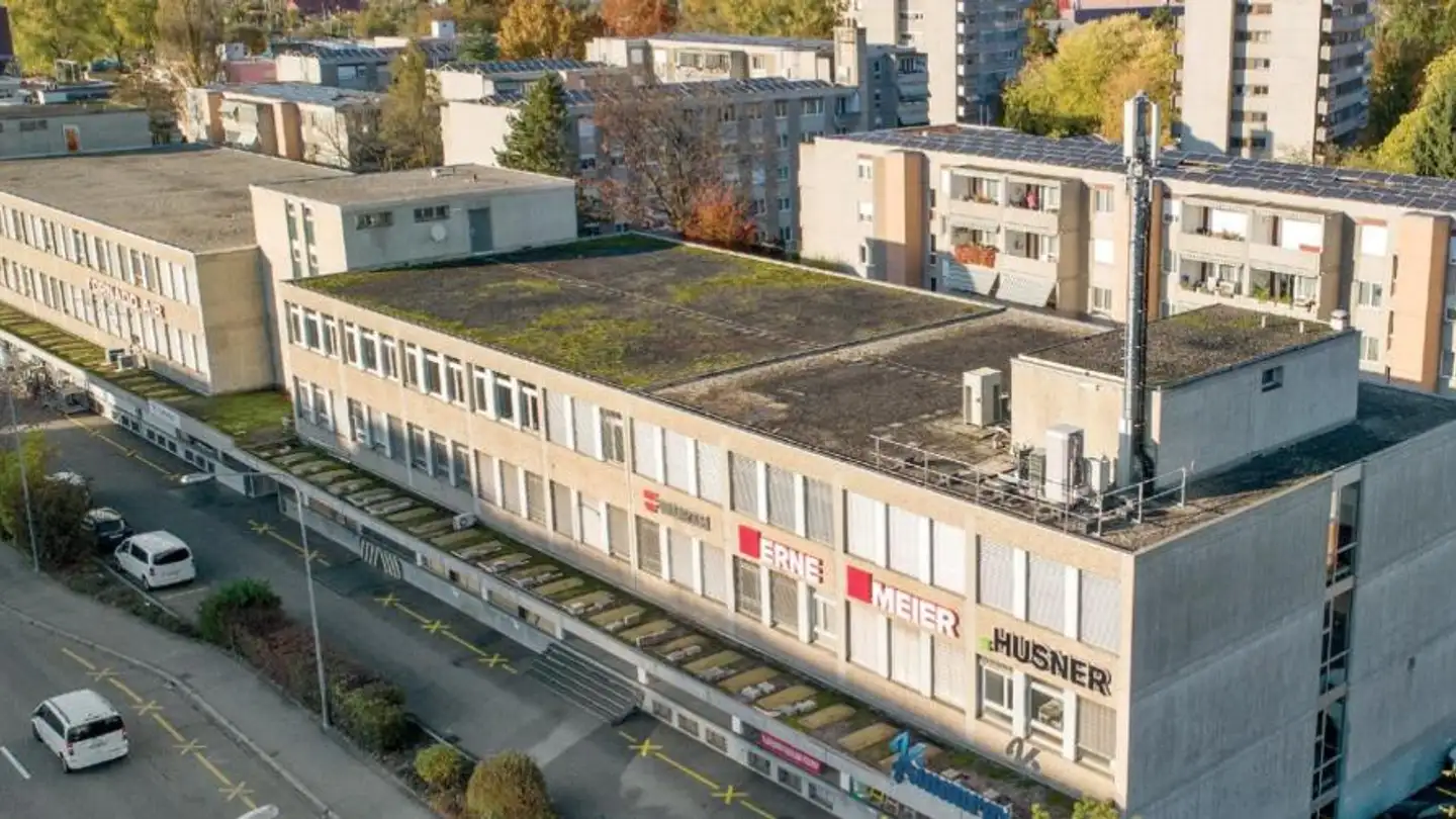 Commercial for rent - Bernerstrasse Nord 206, 8064 Zürich
