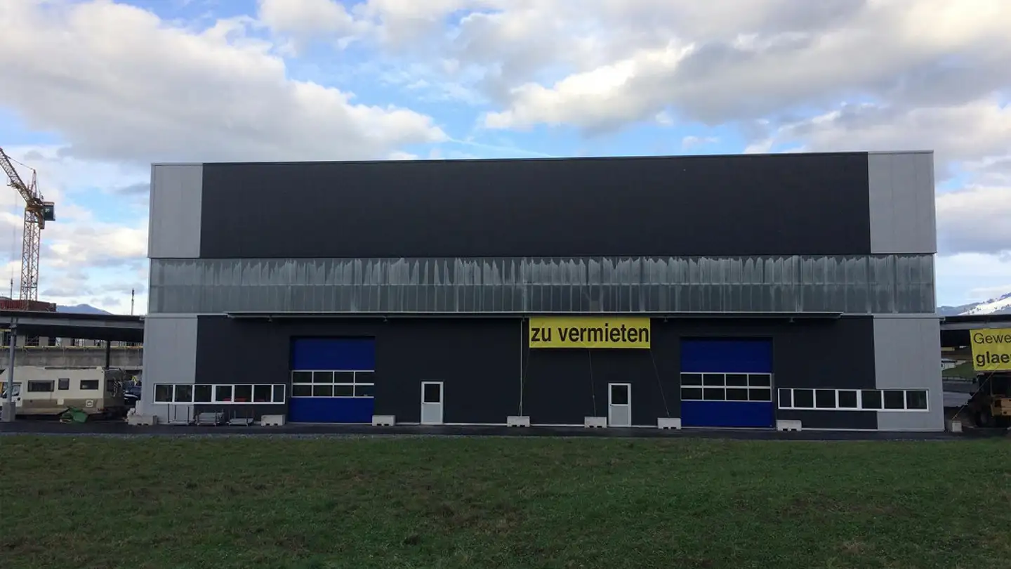 Commercial à louer - Gewerbestrasse 5, 8864 Reichenburg