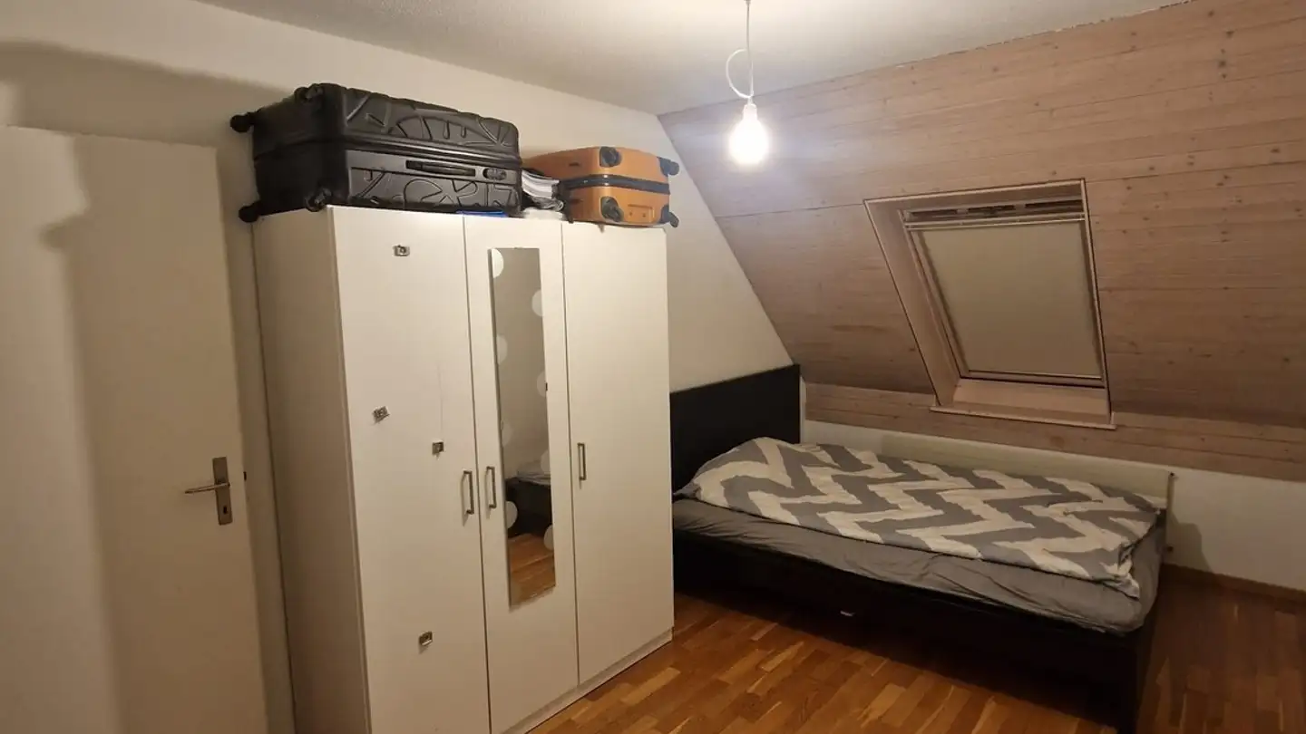 Single room for rent - Schwandenholzstrasse 212, 8046 Zürich