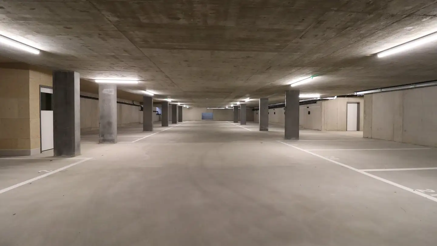 Underground parking space for rent - Alemannenstrasse 8, 4153 Reinach BL - Photo 3