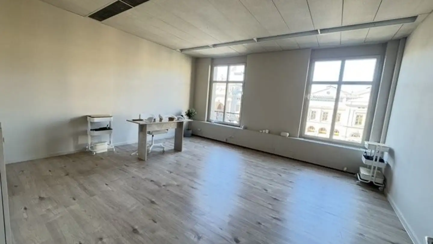 Commercial for rent - Bahnhofplatz, 8001 Zürich