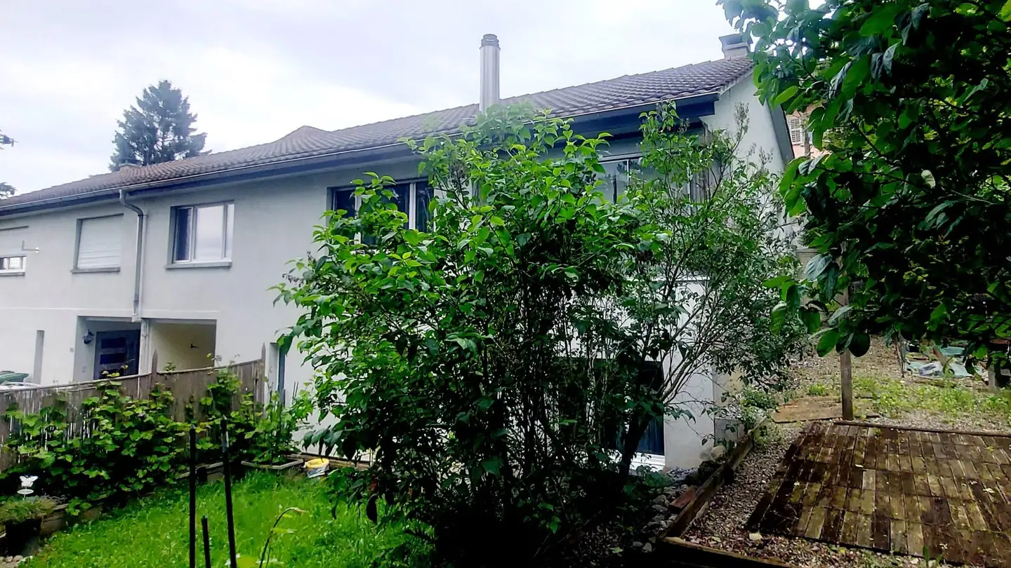 Casa bifamiliare in vendita - Sonnenbergstrasse, 5734 Reinach AG