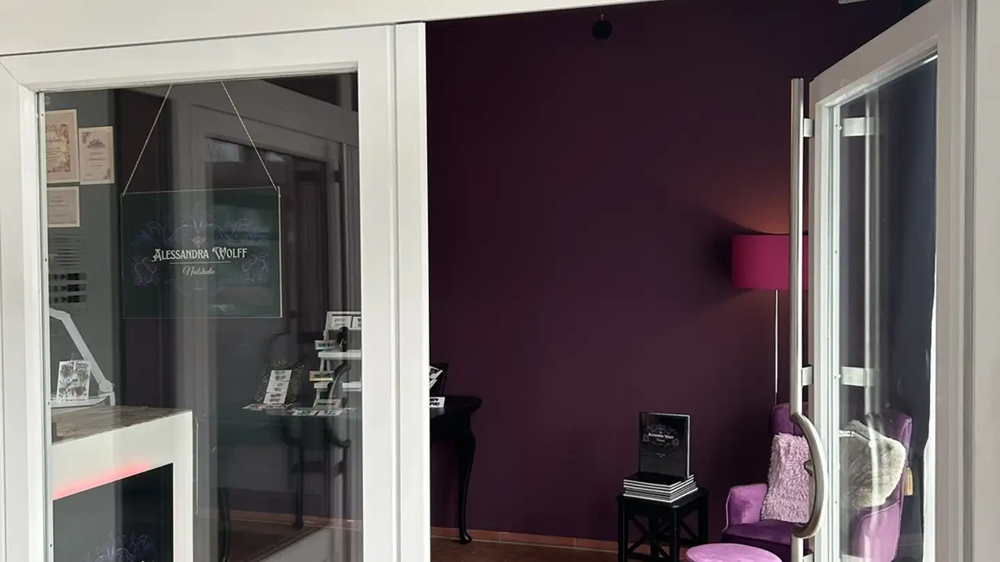 Commercial à louer - Stationsstrasse 22, 8606 Greifensee