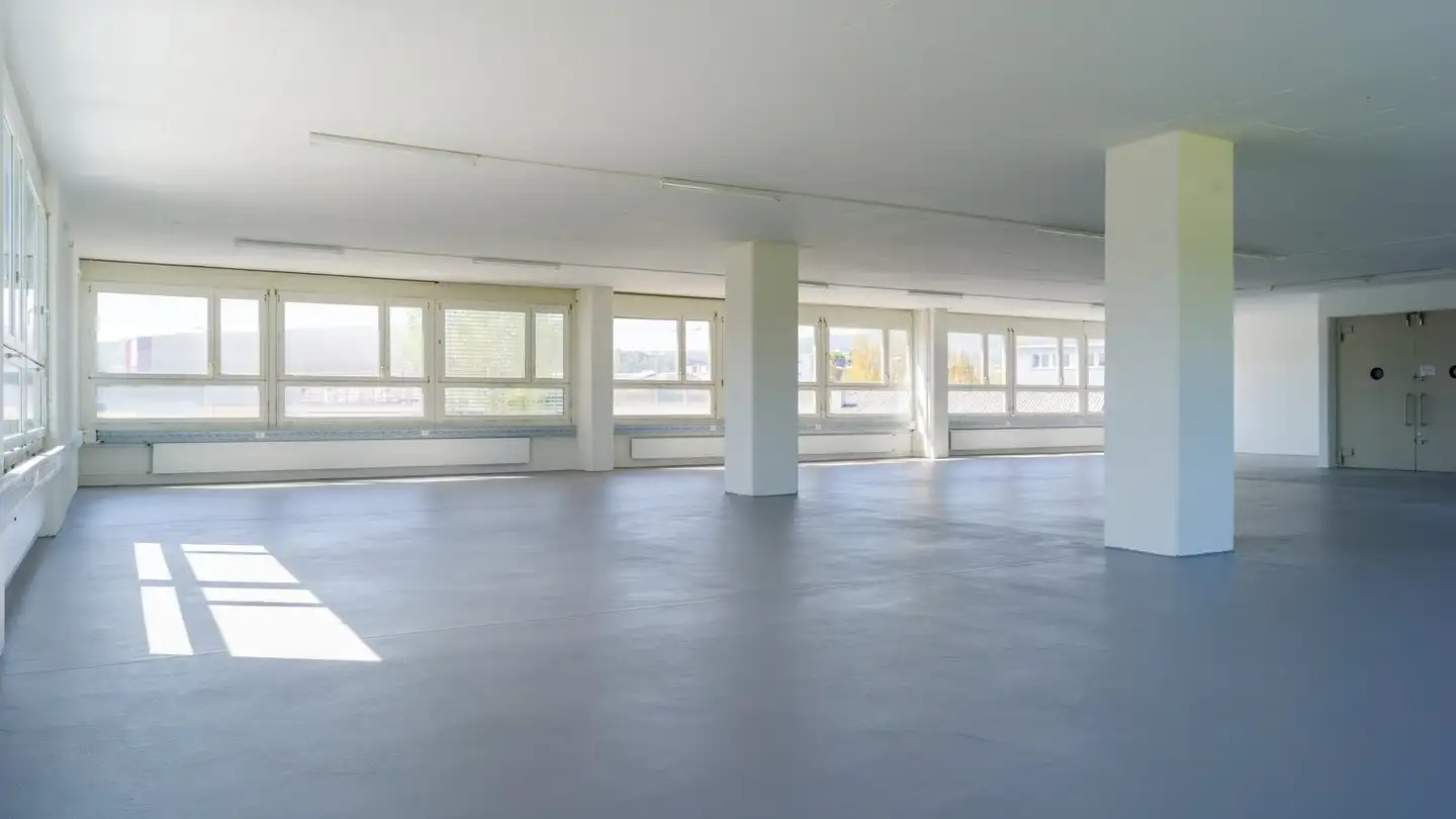 Commerciale in affitto - Seebergstrasse 1, 8103 Unterengstringen