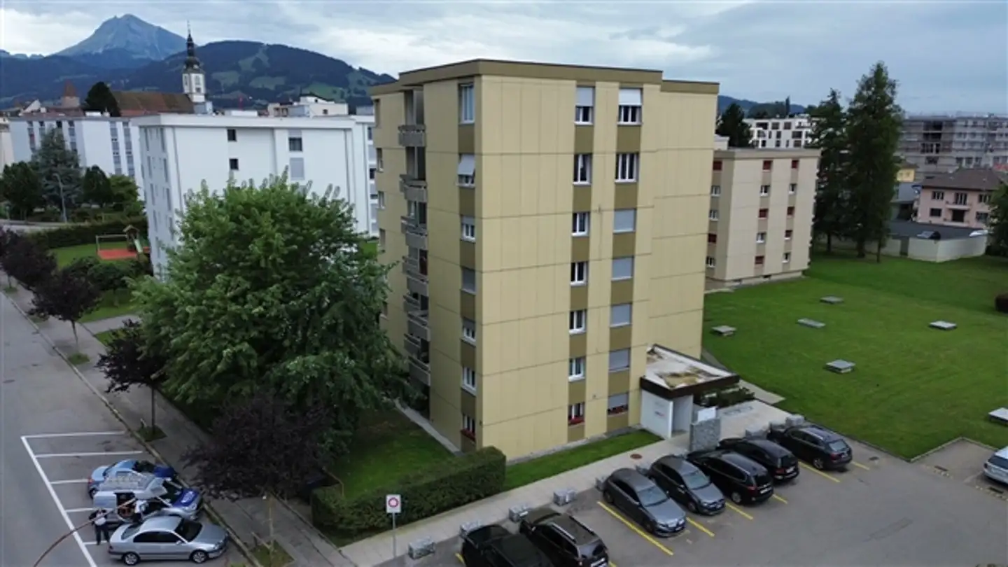 Outdoor parking space for rent - Rue Pierre-Alex 11, 1630 Bulle