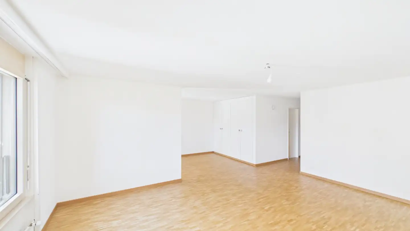 Apartment for rent - Place De La Riponne 4, 1005 Lausanne - Photo 4