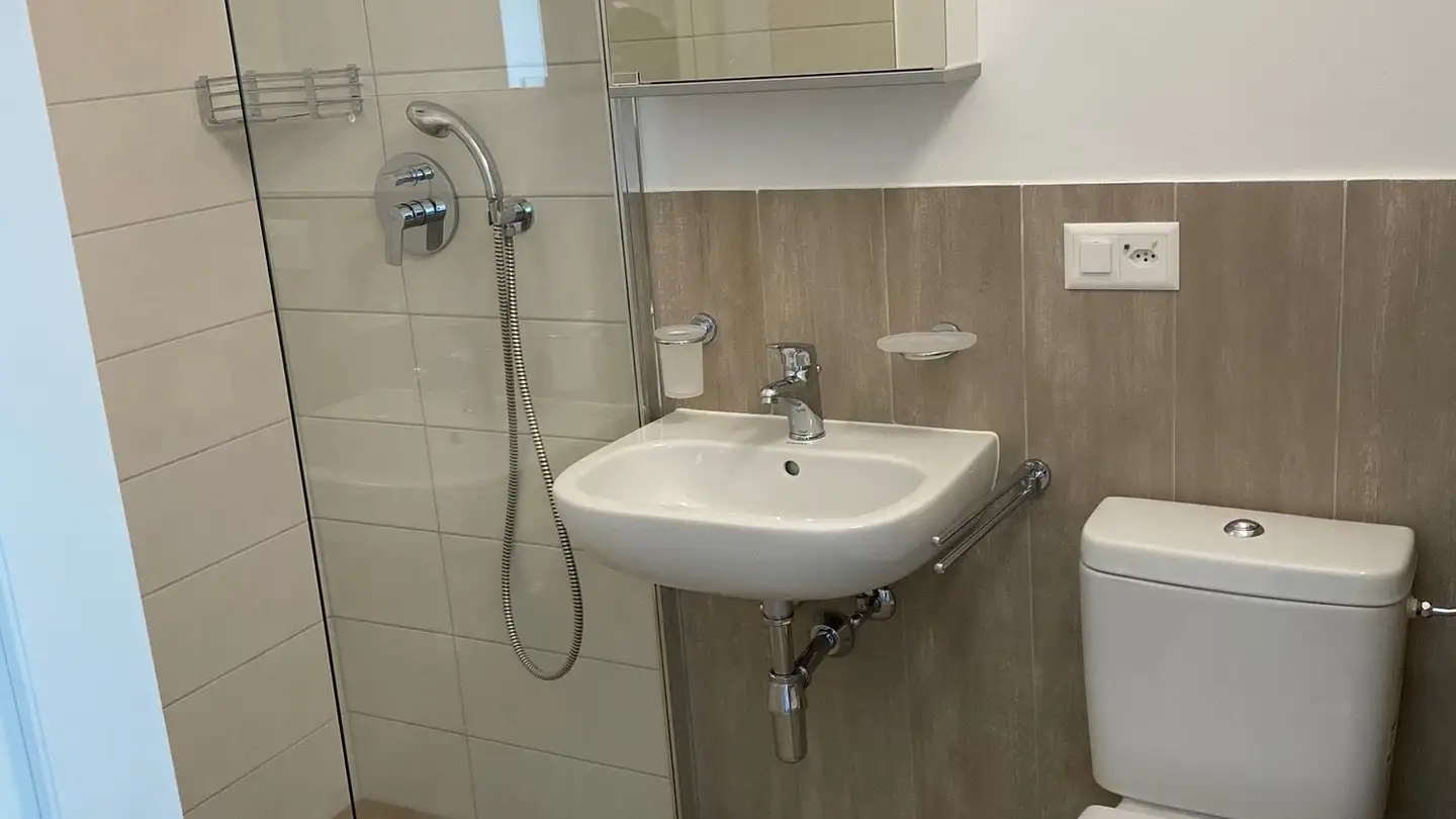 Apartment for rent - Via Franco Zorzi 31, 6900 Paradiso - Photo 2