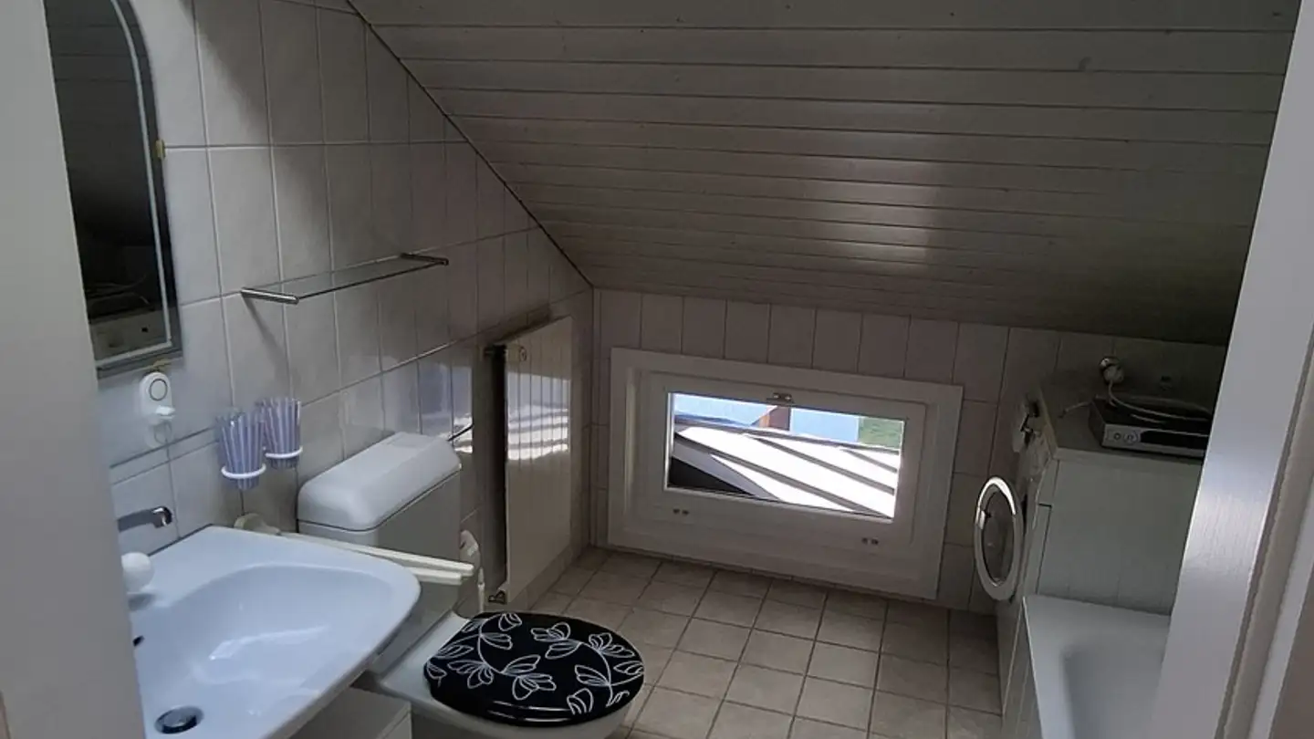 Wohnung mieten - Esslingerstrasse 16, 8618 Oetwil am See - Foto 3