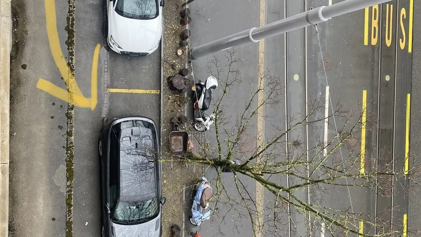 Parkplatz im Freien mieten - Bederstrasse 77, 8002 Zürich