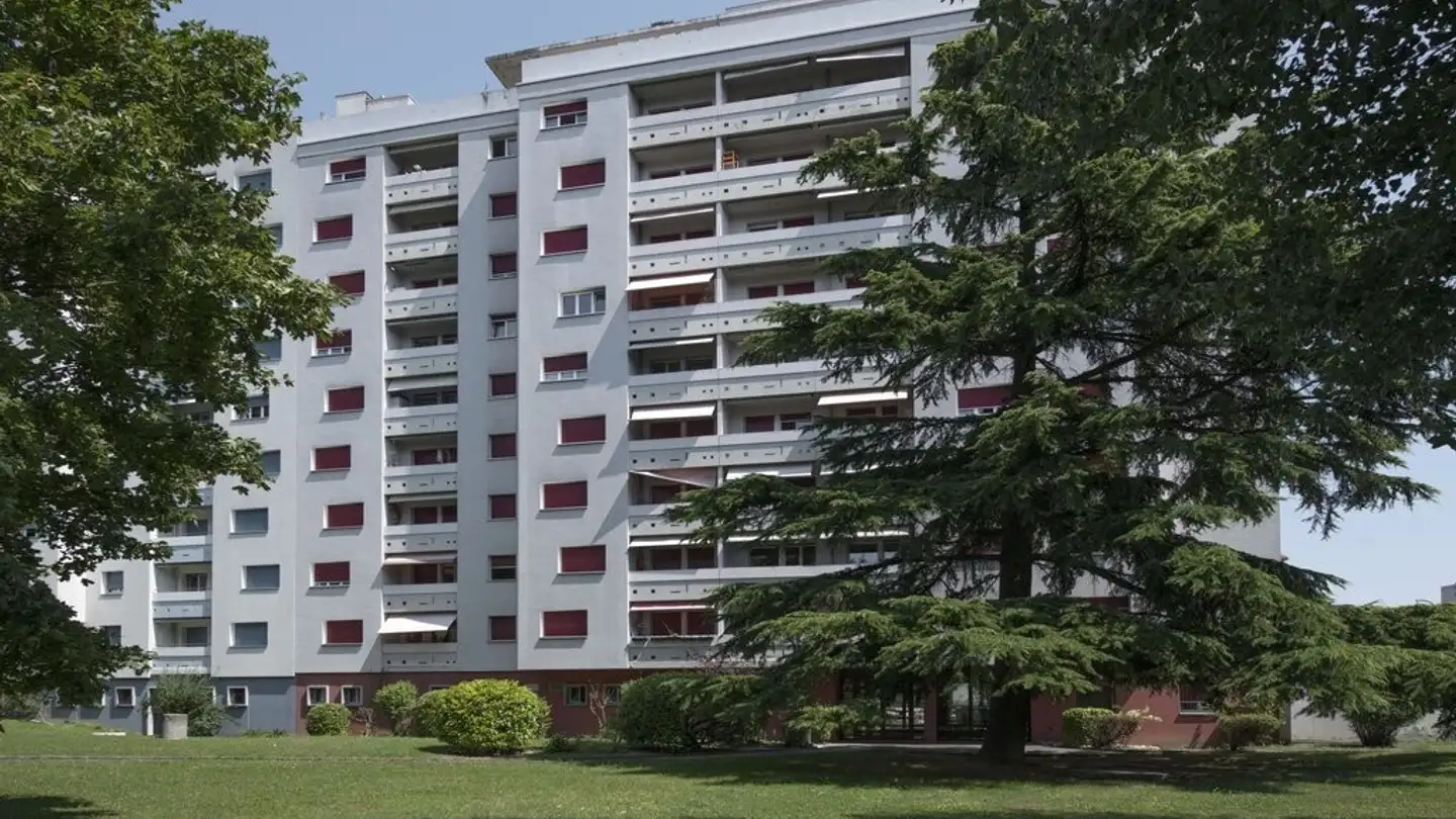Überdachter Motorradparkplatz mieten - Avenue De Florissant, 1020 Renens VD