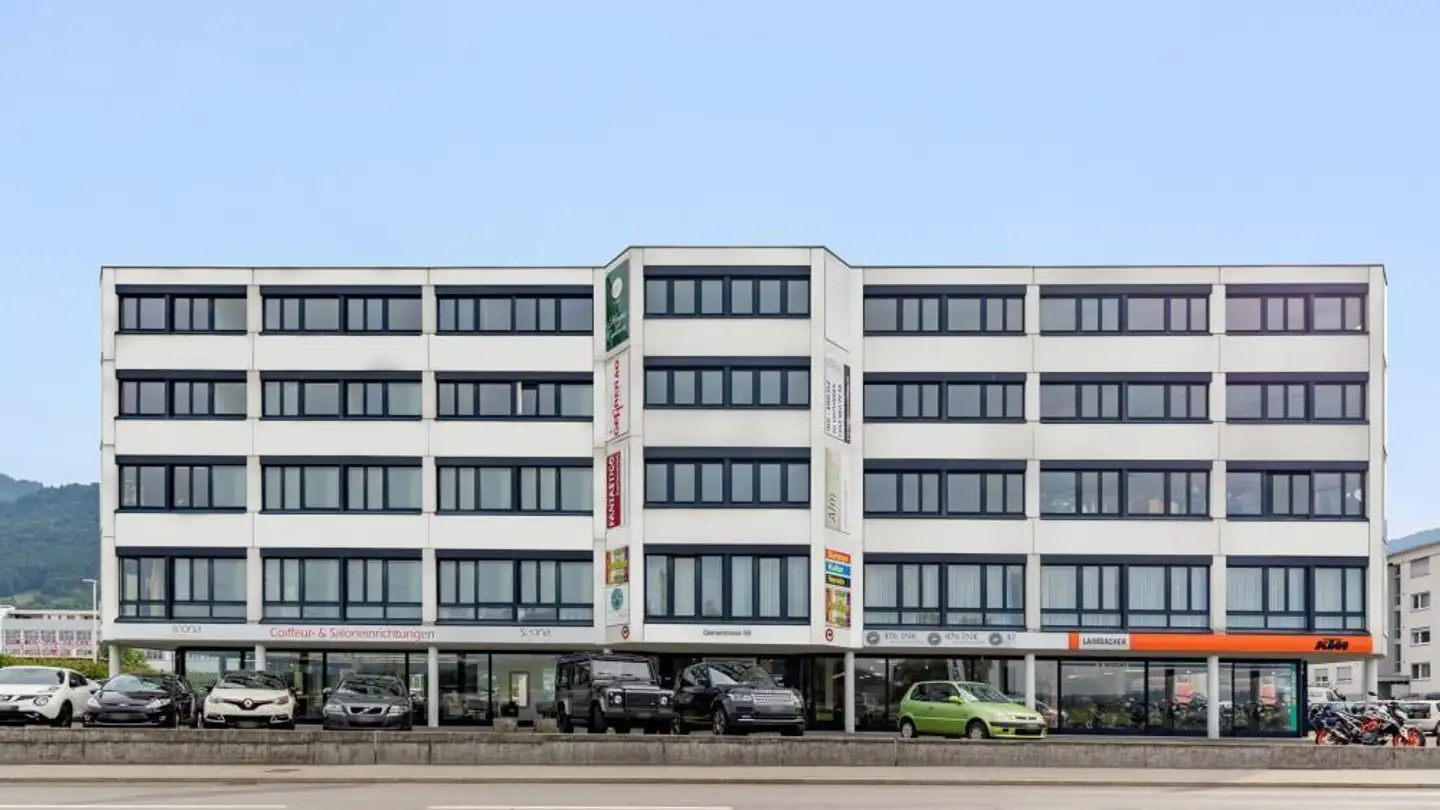 Parkplatz im Freien mieten - Glarnerstrasse 88, 8854 Siebnen