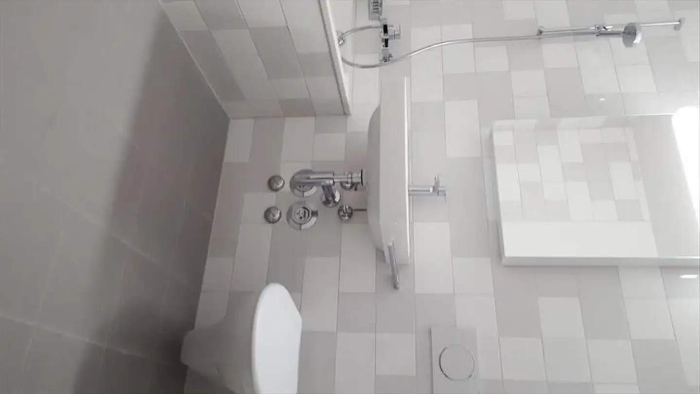 Appartamento in affitto - Rue Auguste-Bachelin 15, 2000 Neuchâtel - Foto 4