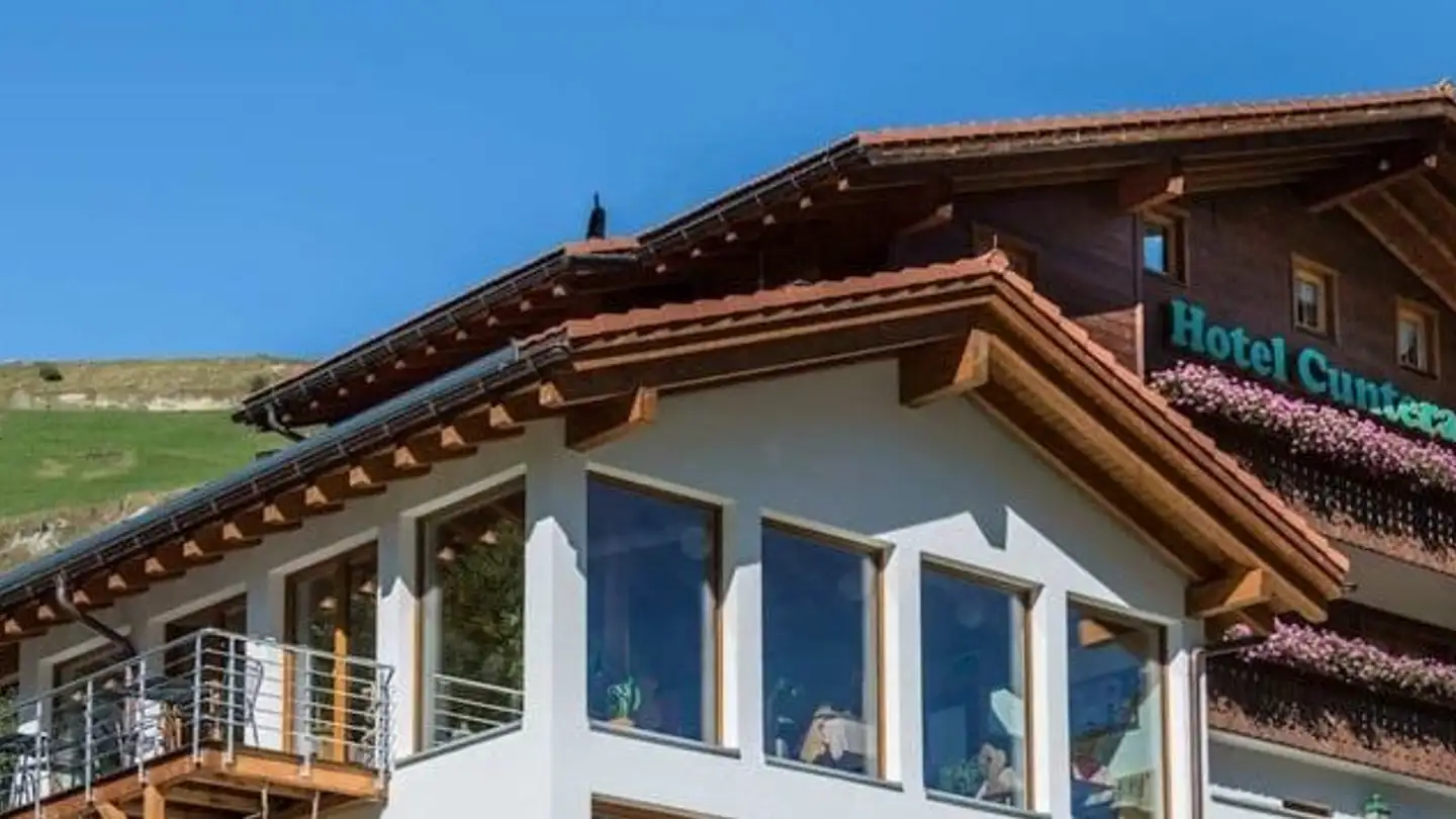 Edificio residenziale in vendita - Via Mutschnengia 106, 7184 Curaglia