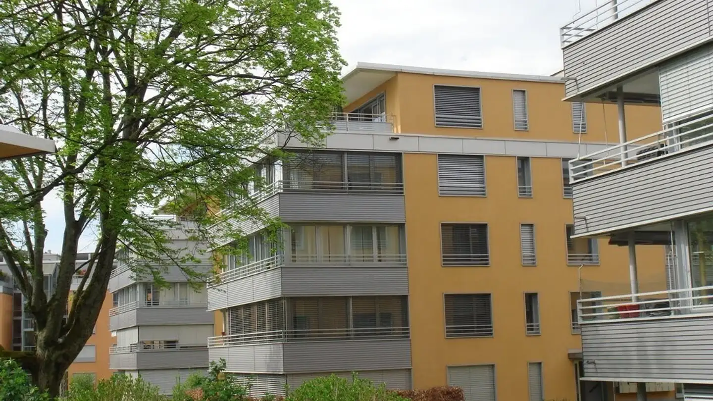 Place de parking souterraine à louer - 5430 Wettingen