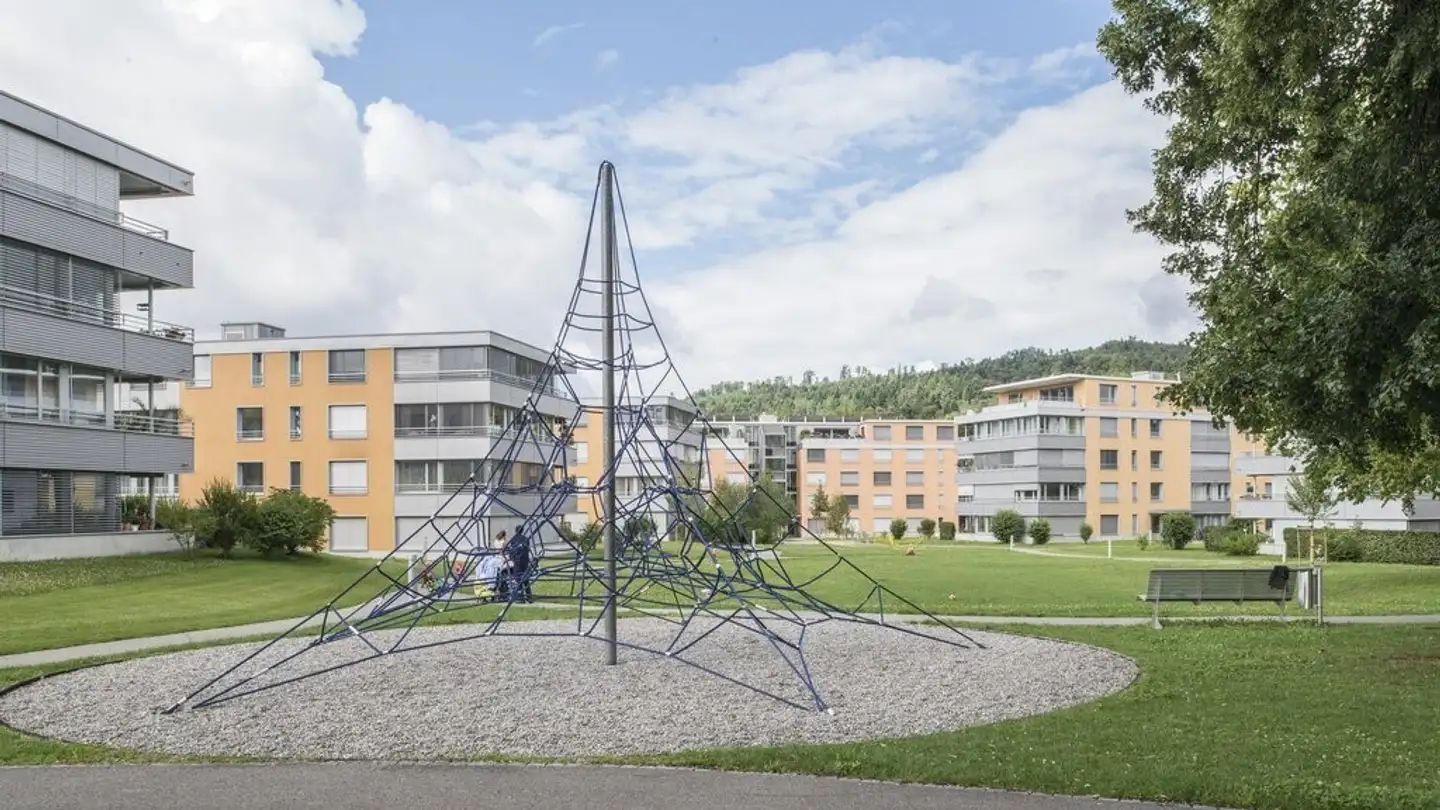 Place de parking souterraine à louer - 5430 Wettingen - Photo 2