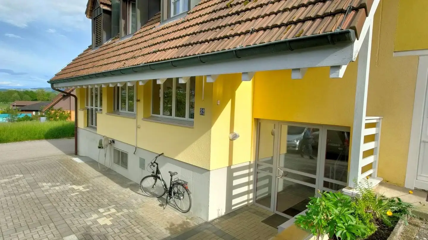 Appartement à louer - Dorfstrasse 32, 2577 Finsterhennen - Photo 2