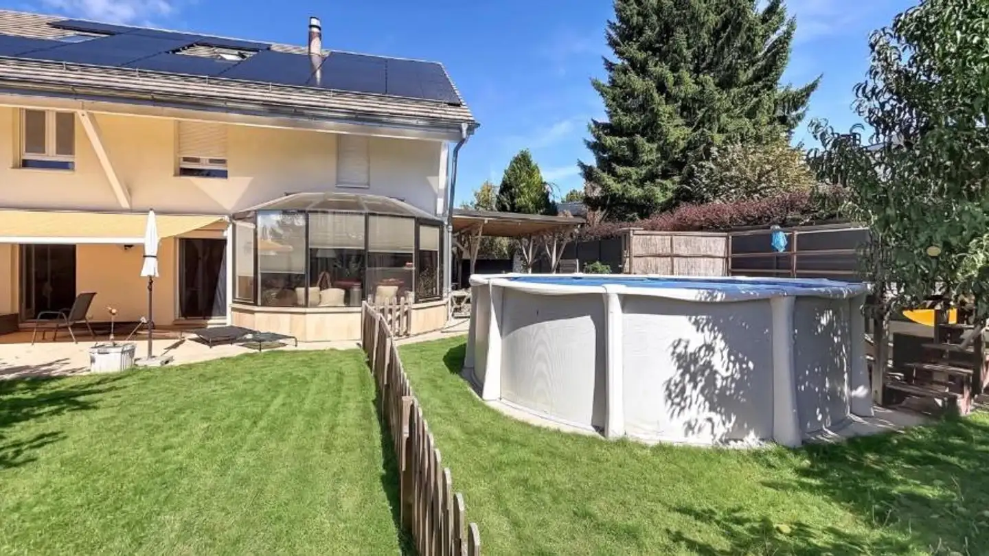 Casa a schiera in vendita - 1055 Froideville