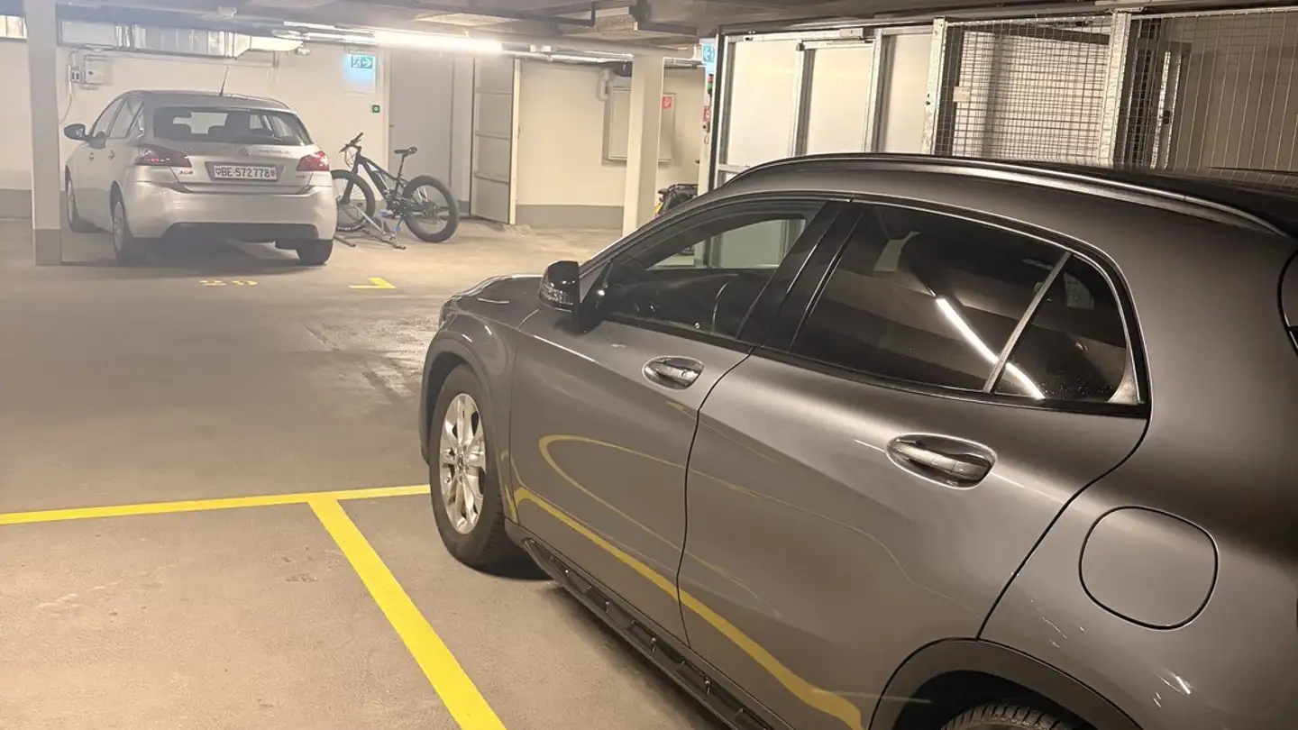 Outdoor parking space for rent - Scherzligweg 4, 3600 Thun - Photo 3