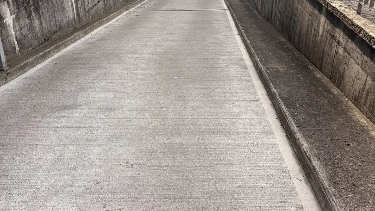 Outdoor parking space for rent - Scherzligweg 4, 3600 Thun - Photo 4