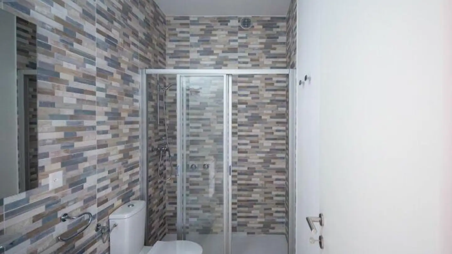 Wohnung mieten - Via Generale E.Guisan 21A, 6830 Chiasso - Foto 4