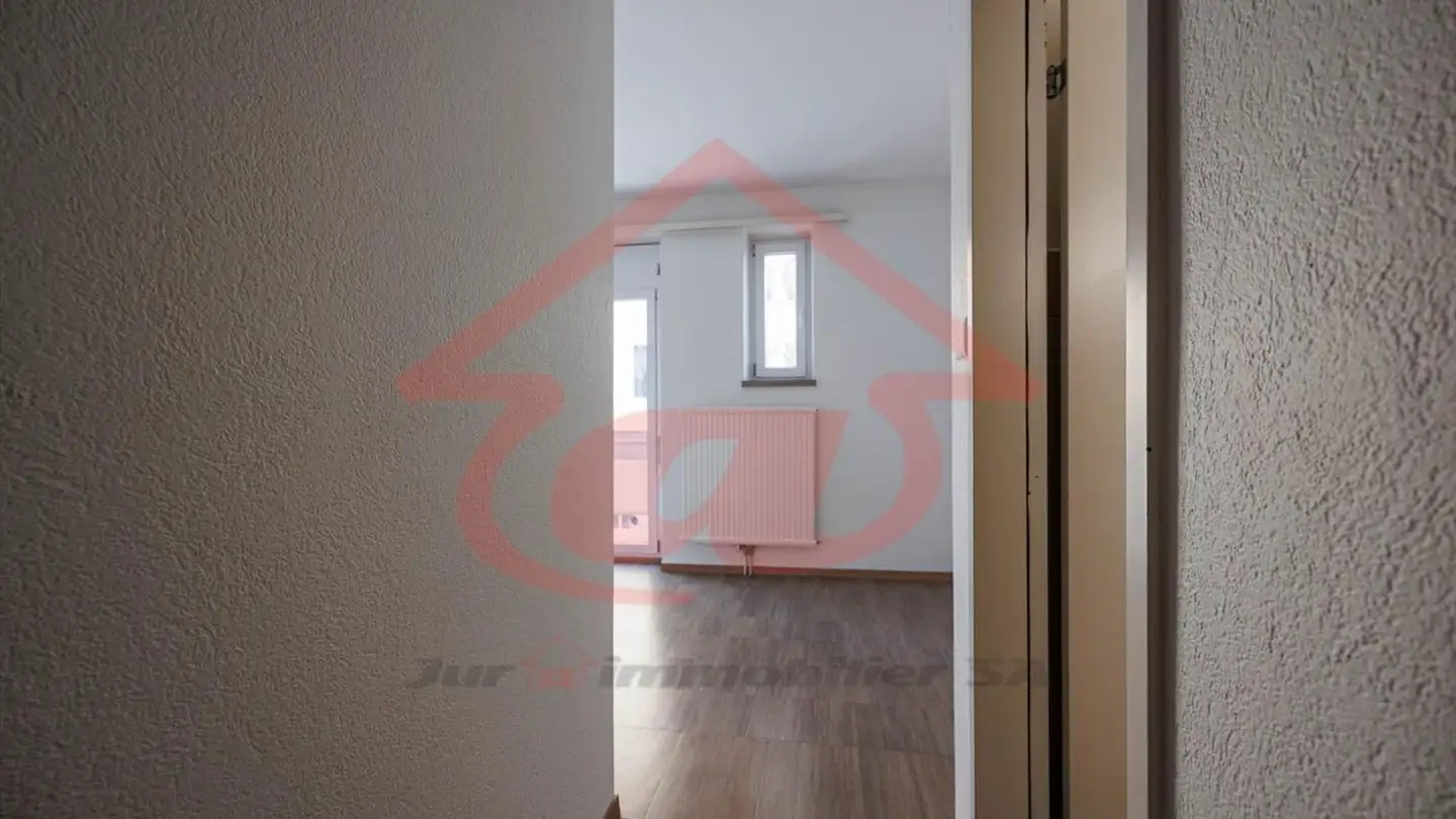 Commercial for rent - Chemin Des Places 2, 2800 Delémont