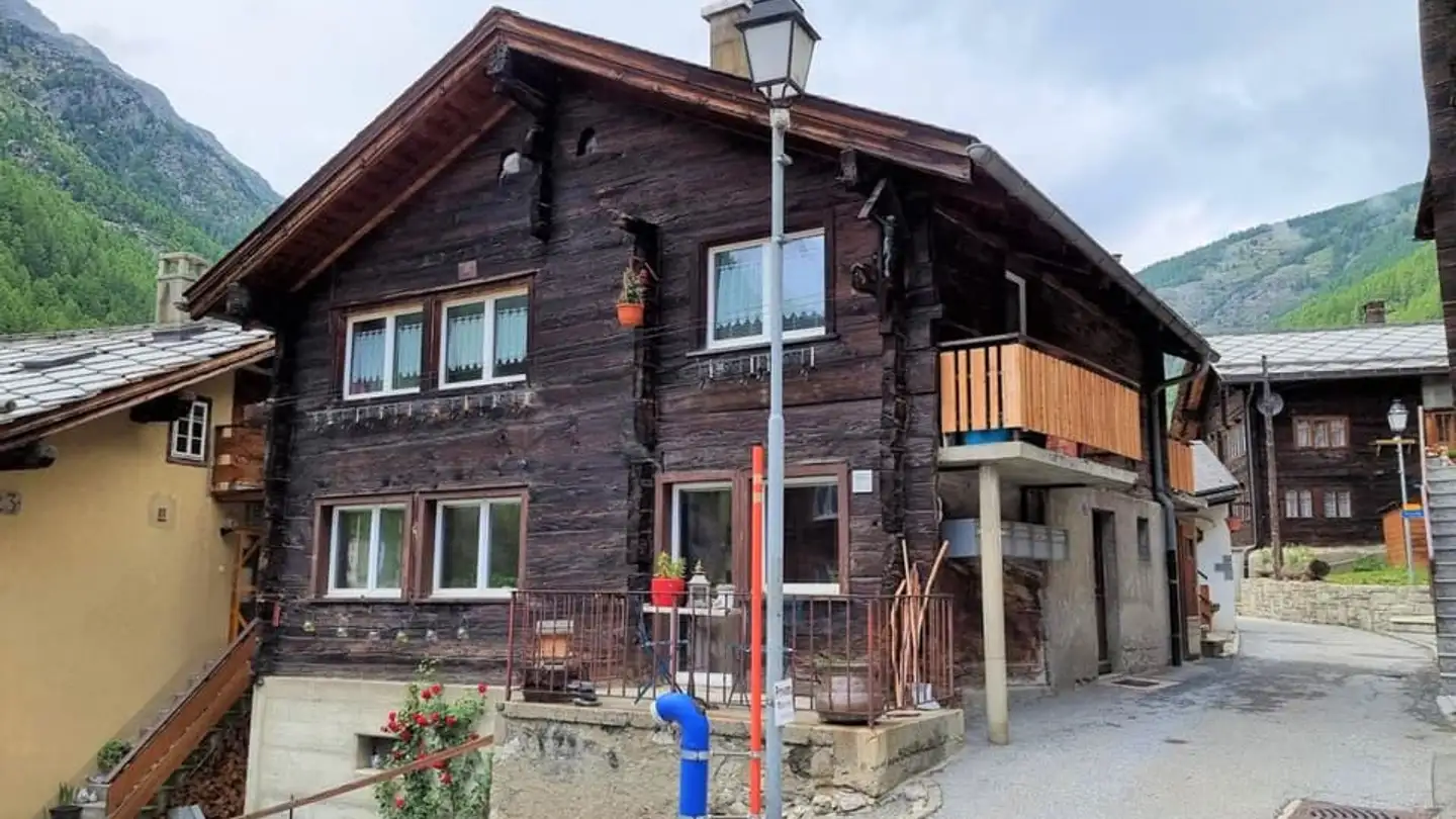 Apartment for sale - 3908 Saas-Balen