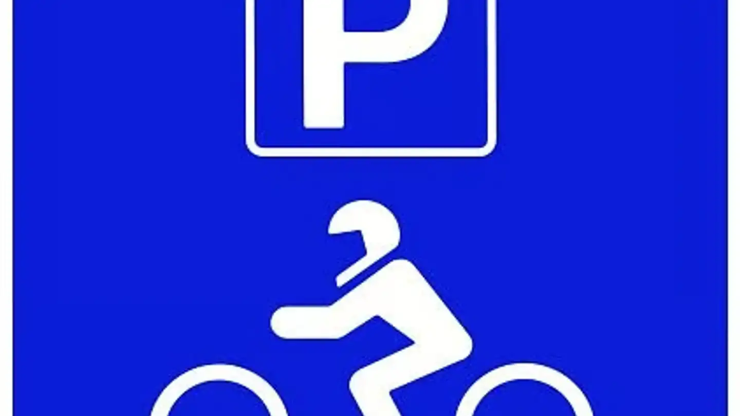 Parcheggio interno per moto in affitto - Seebühlstrasse 10, 8472 Seuzach