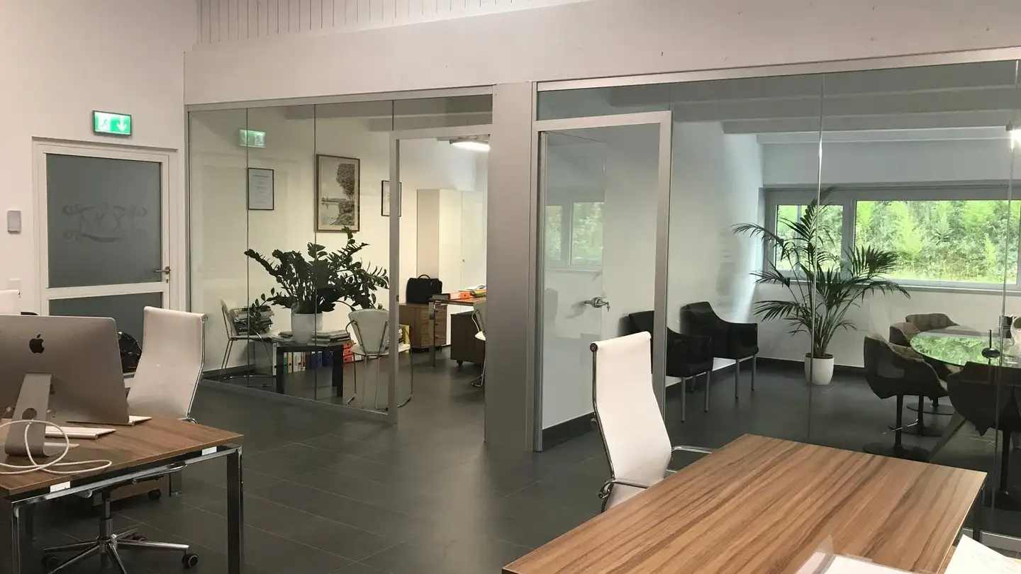 Spazio ufficio in affitto - Via Stazione 18b, 6532 Castione - Photo 3