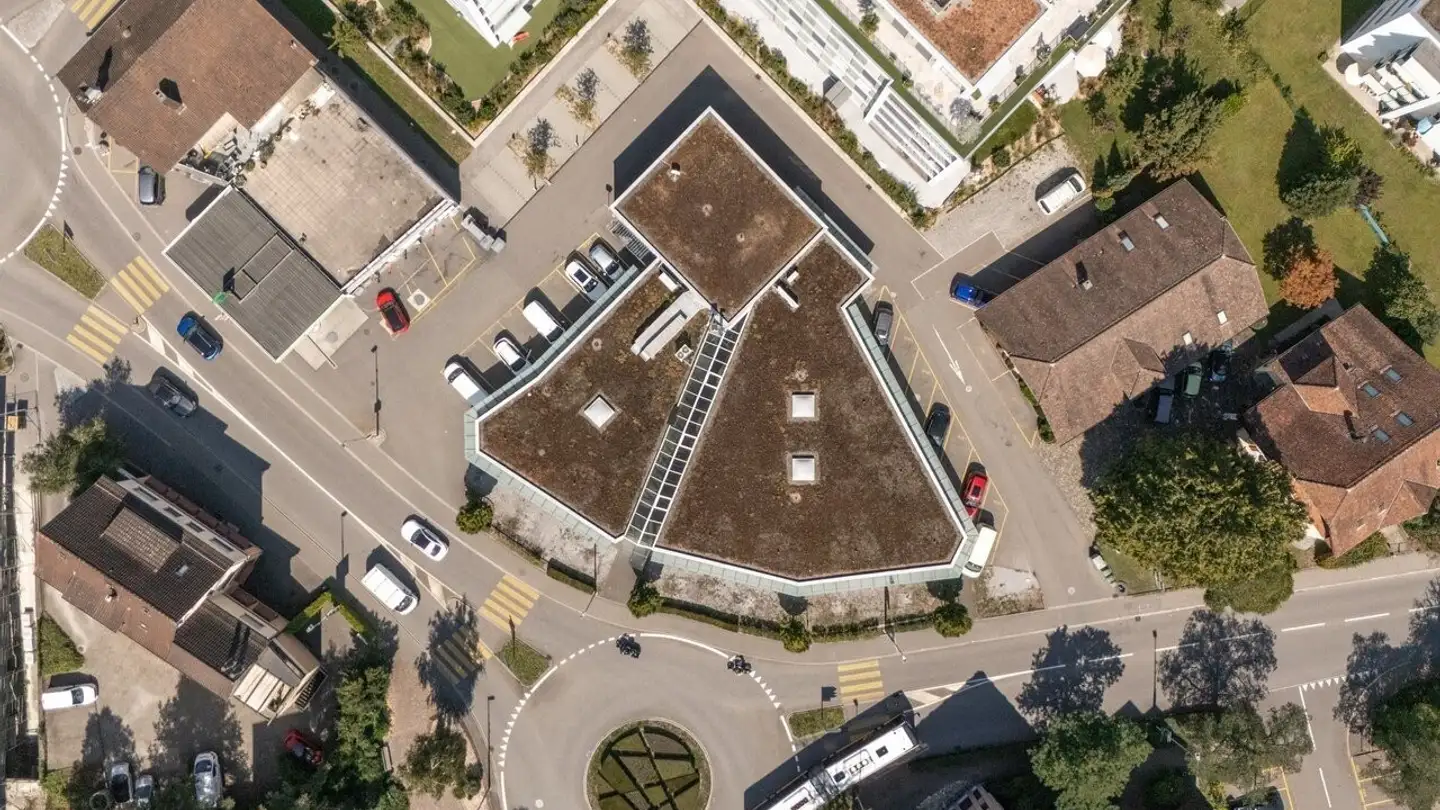 Commerciale in affitto - Zentralstrasse 54a, 5610 Wohlen AG - Foto 2