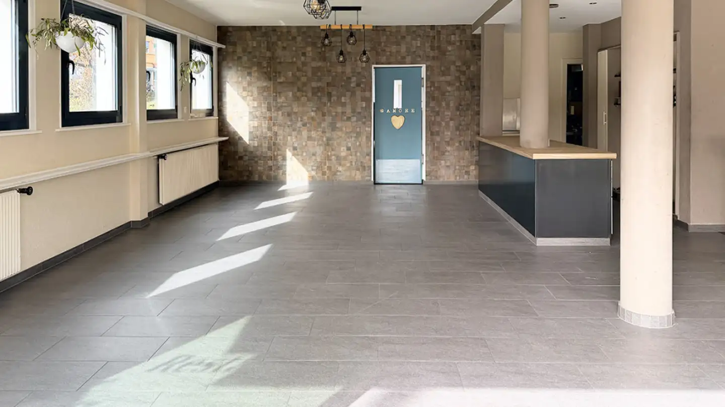 Hotel for rent - Avenue De La Vallonnette 24, 1012 Lausanne - Photo 3