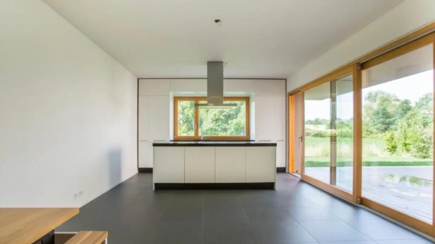 Apartment for rent - 1256 Troinex