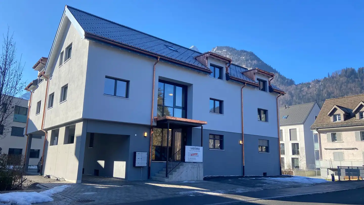 Dachgeschosswohnung mieten - Bahnhofstrasse 16, 8752 Näfels