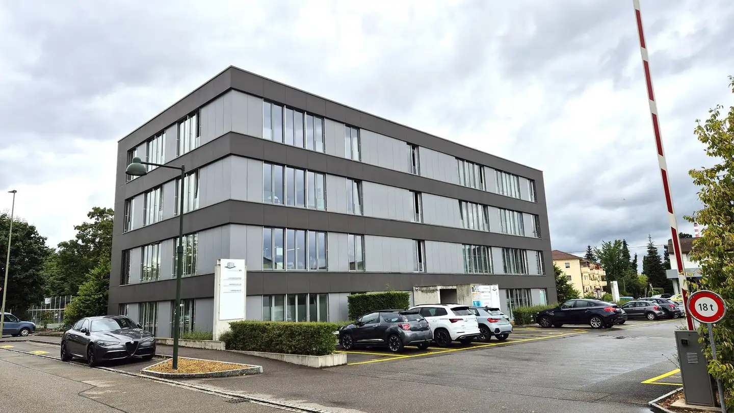 Outdoor parking space for rent - Tramstrasse 99, 4132 Muttenz