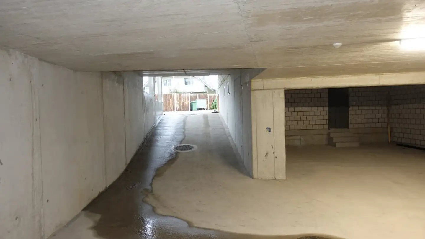 Underground parking space for rent - Schönenwerderstrasse, 5036 Oberentfelden - Photo 3
