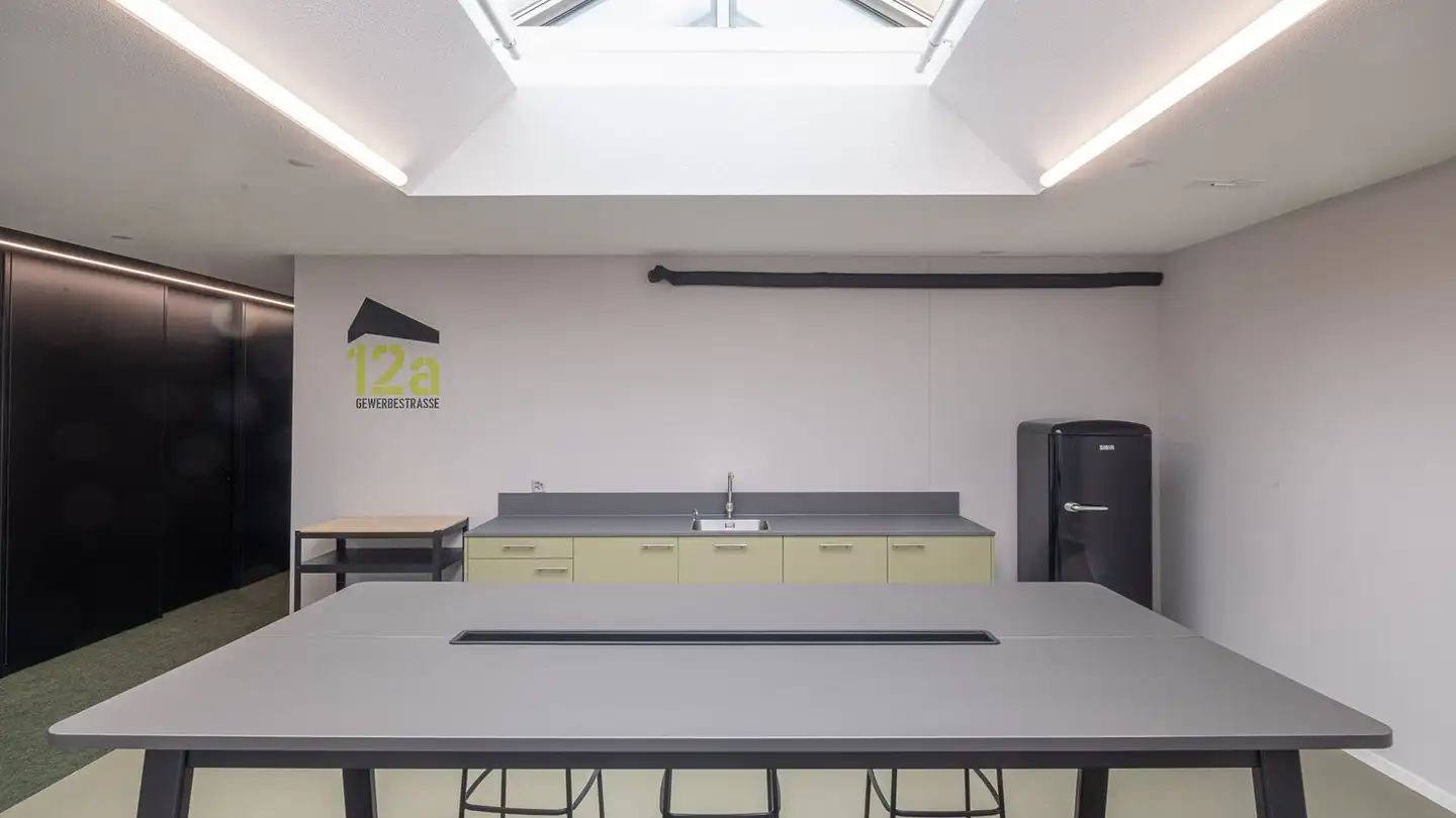 Spazio ufficio in affitto - Gewerbestrasse 12a, 8132 Egg b. Zürich - Photo 2