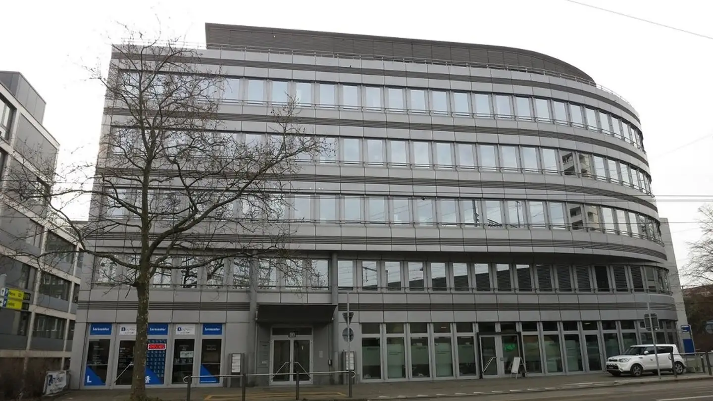 Storage space for rent - Hüttisstrasse 8, 8050 Zürich