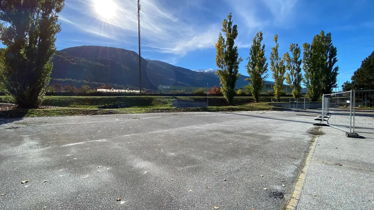 Parcheggio esterno in affitto - Route De L'ancien Sierre 6, 3960 Sierre - Photo 2