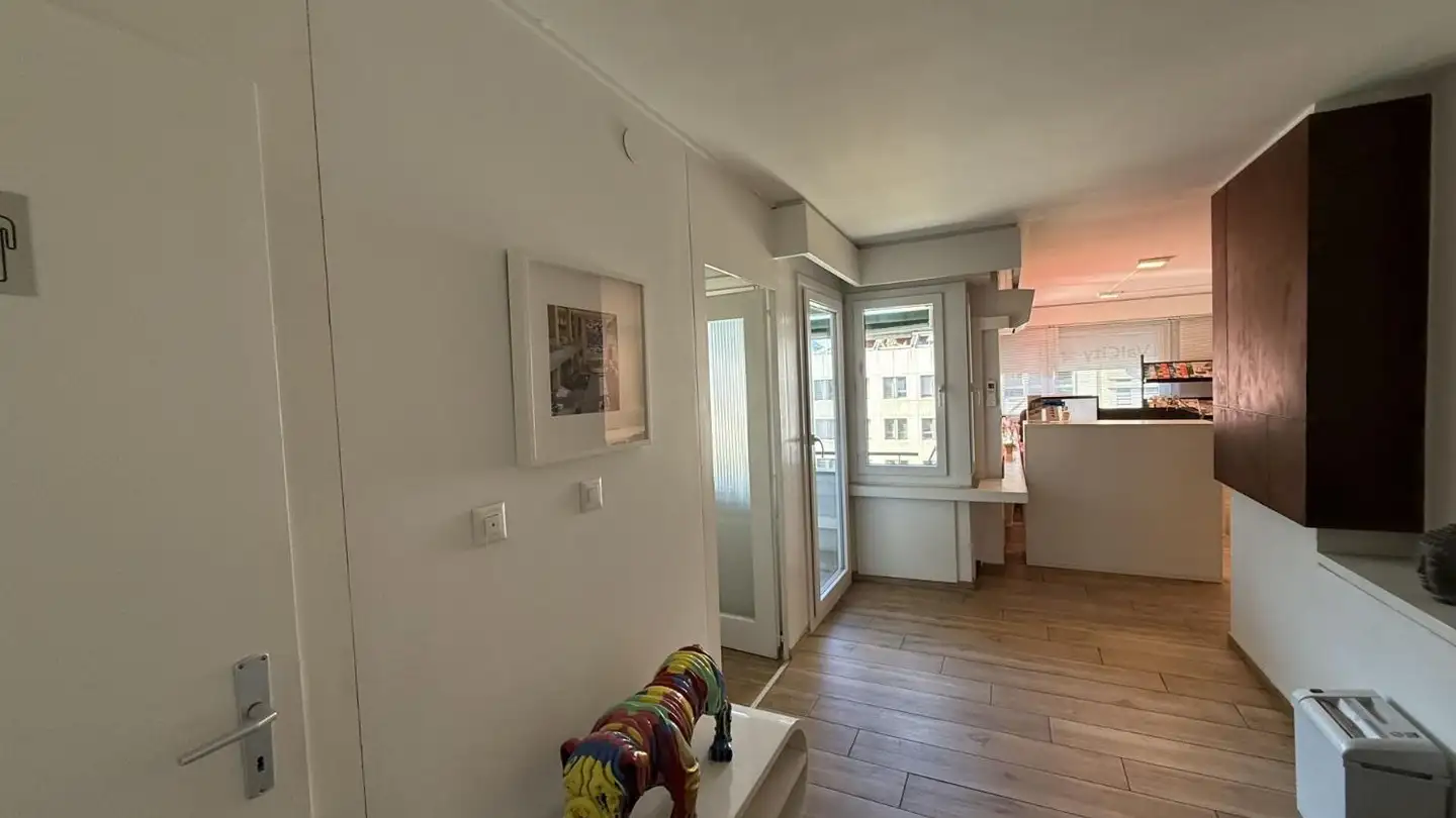 Apartment for rent - Avenue De La Gare 6, 1950 Sion - Photo 2