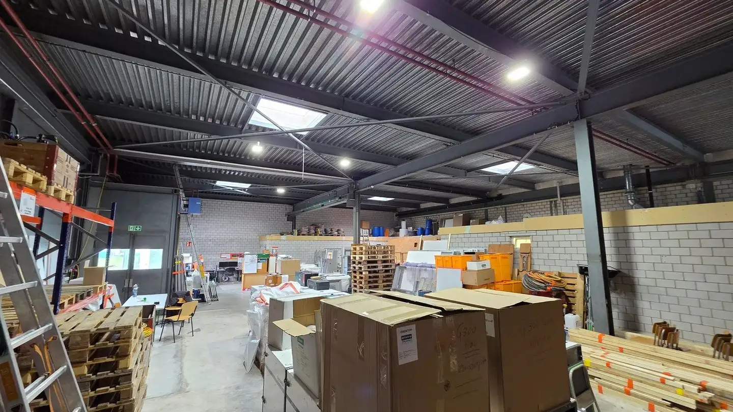 Industrieimmobilie mieten - Industriestrasse 18, 8108 Dällikon