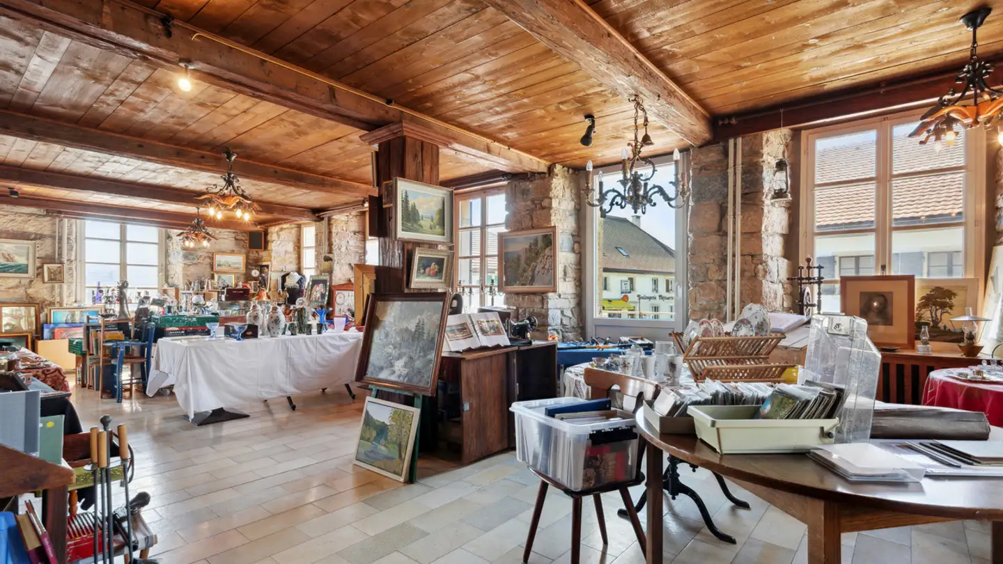 Hotel for sale - 2336 Les Bois - Photo 3