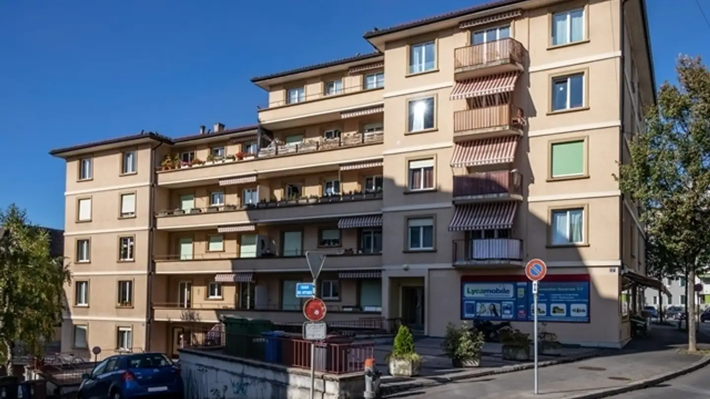 Place de parking extérieure à louer - Chemin Des Cottages 2, 1007 Lausanne