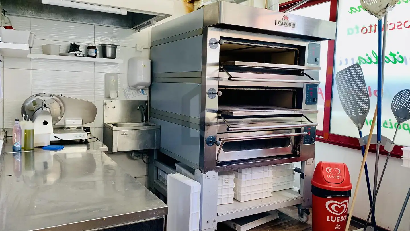 Edificio ad uso misto in affitto - 1009 Pully