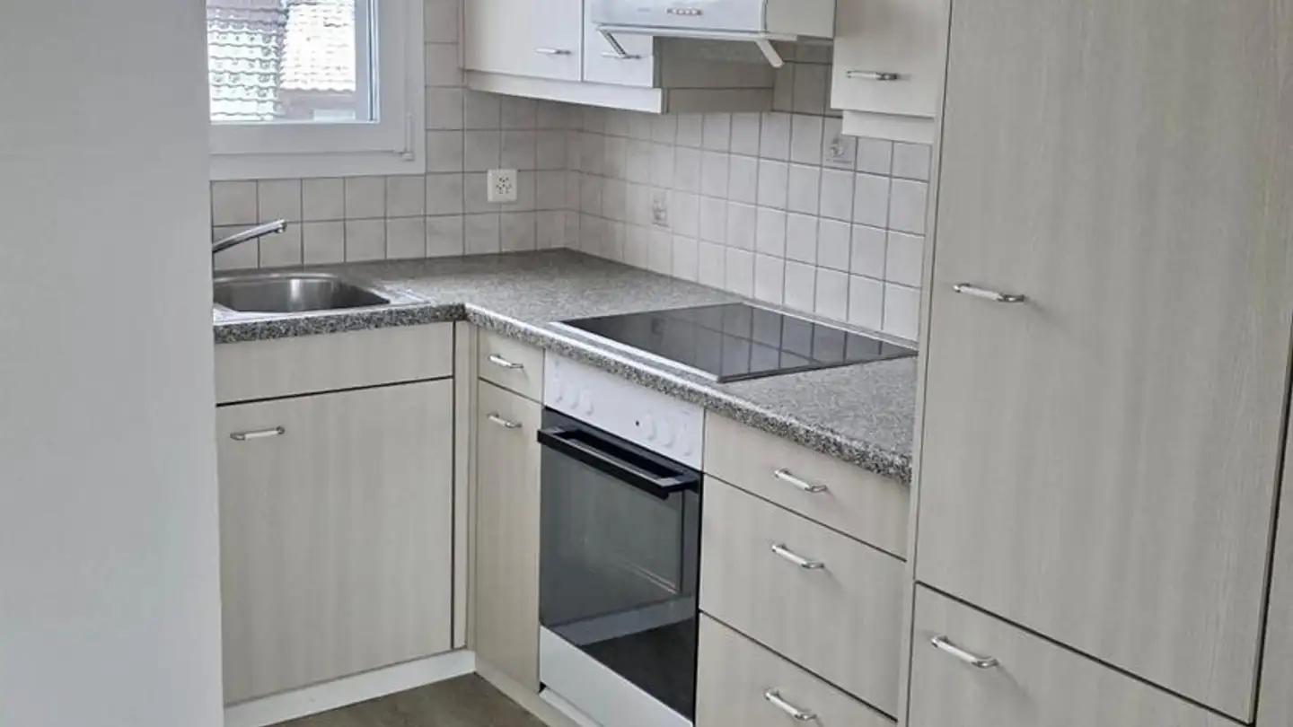 Attic flat for rent - Überlandstrasse 2, 8340 Hinwil - Photo 3