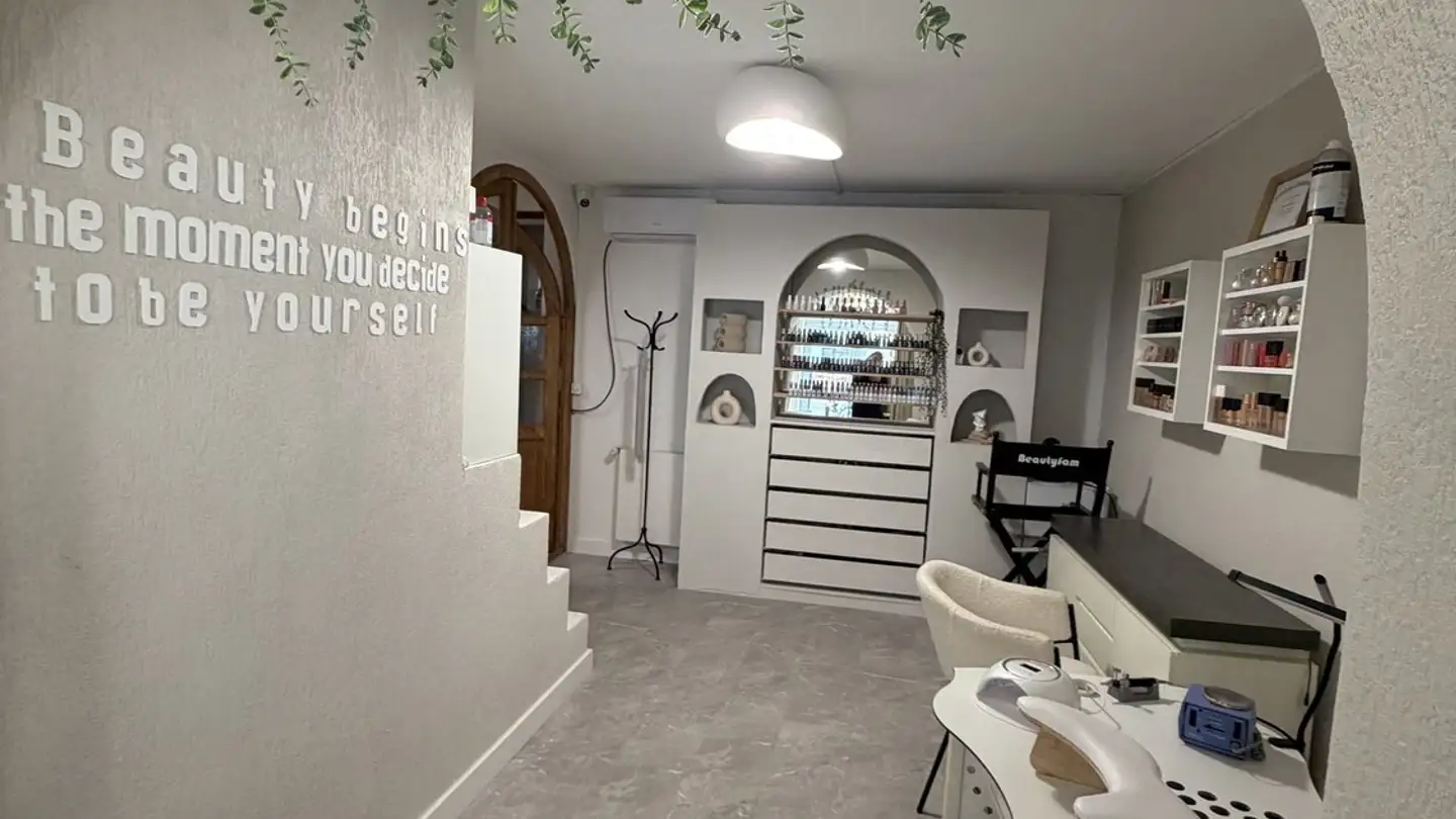 Commercial for rent - 4056 Basel - Photo 3