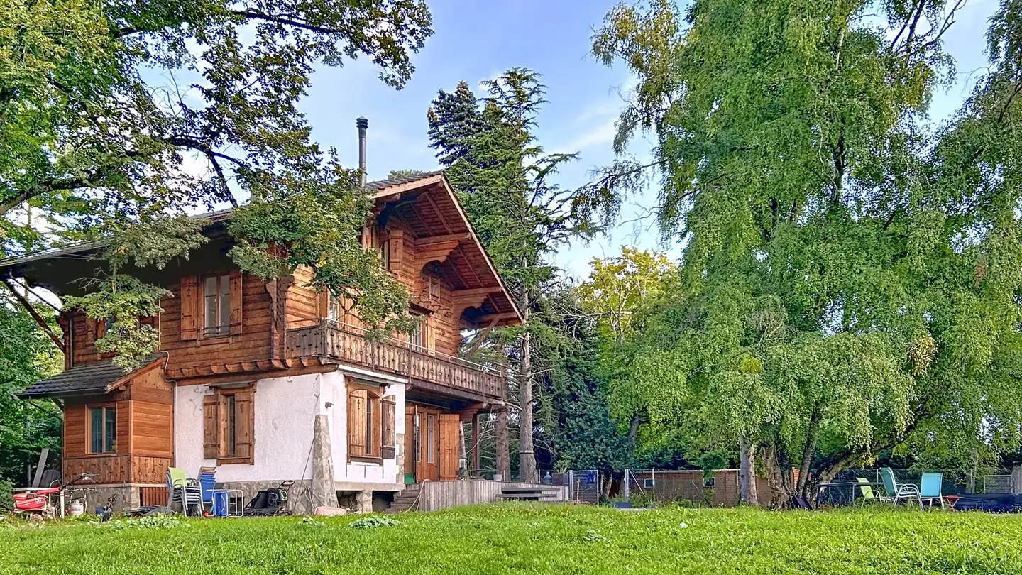 Chalet for sale - 1293 Bellevue