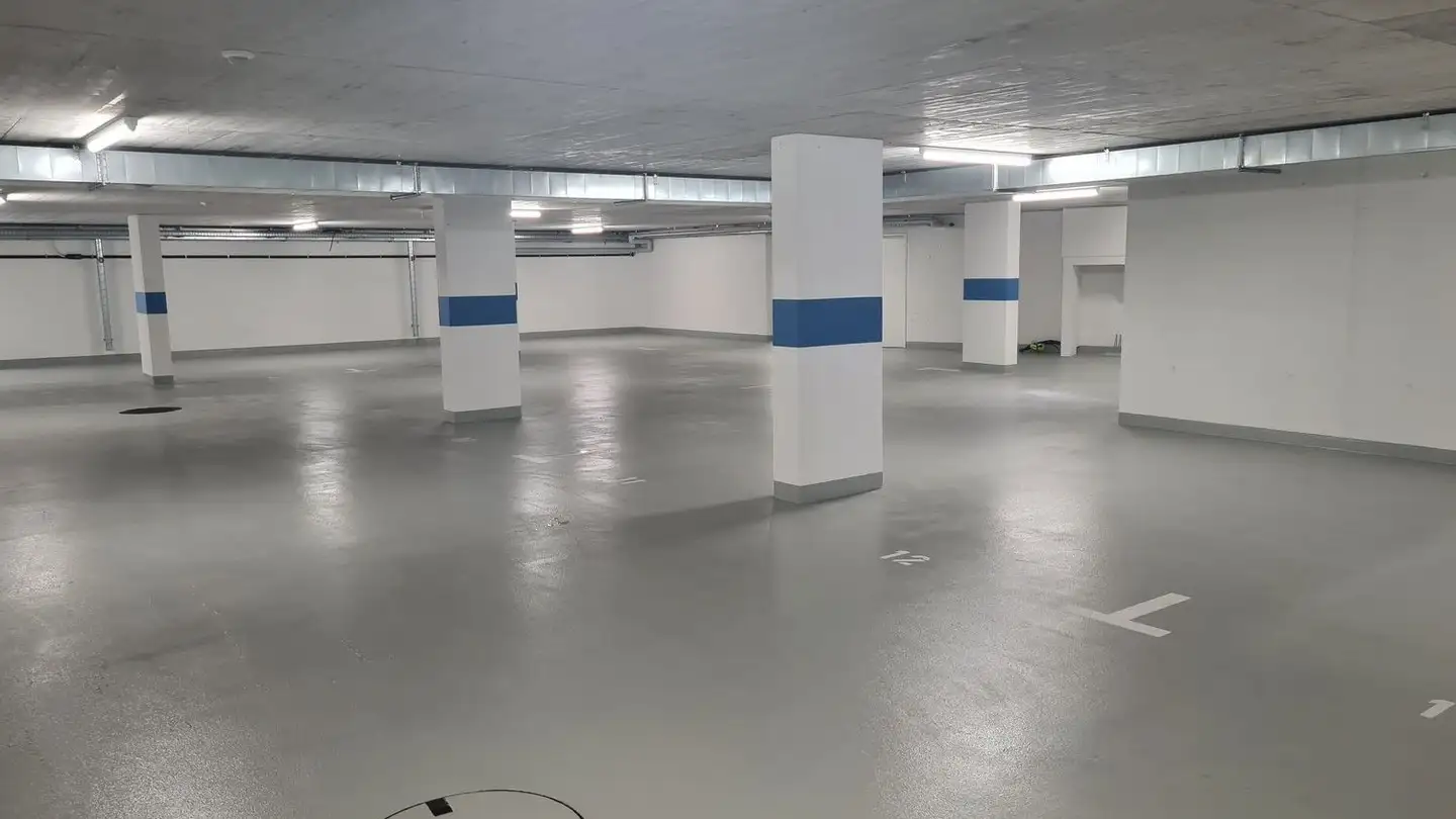 Place de parking souterraine à louer - Kirchgasse 6c, 4515 Oberdorf SO