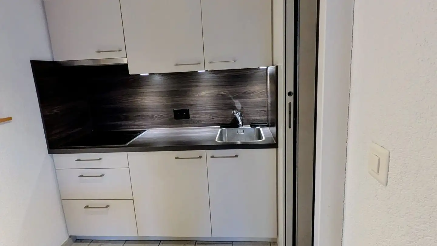 Studio à louer - Rue Des Cordeires 3, 1124 Gollion - Photo 4